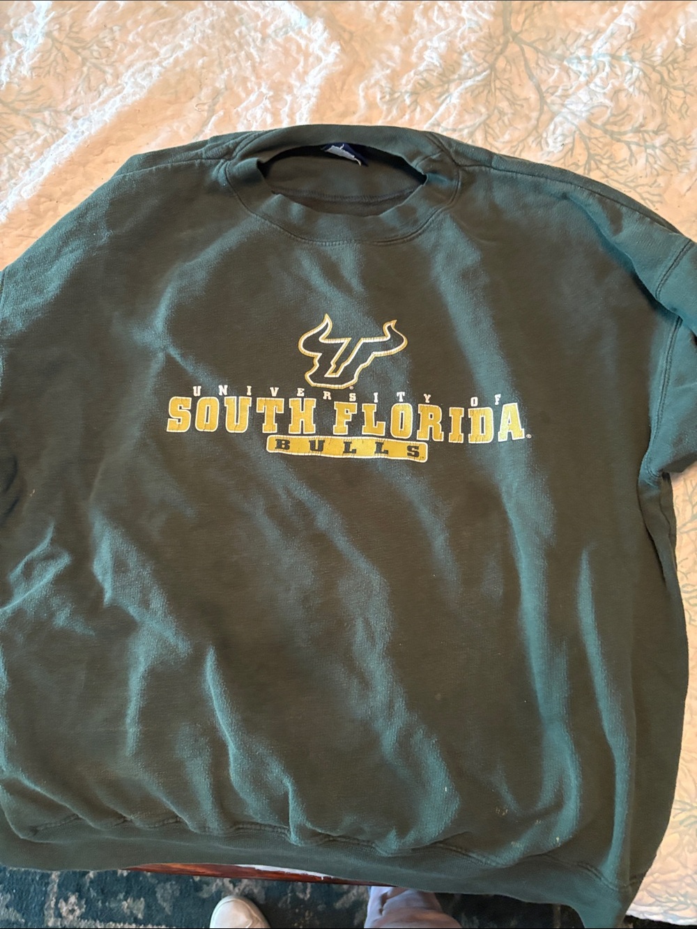 University of South Florida Bulls Green Crewneck Sweatshirt large